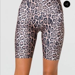 Leopard bike shorts